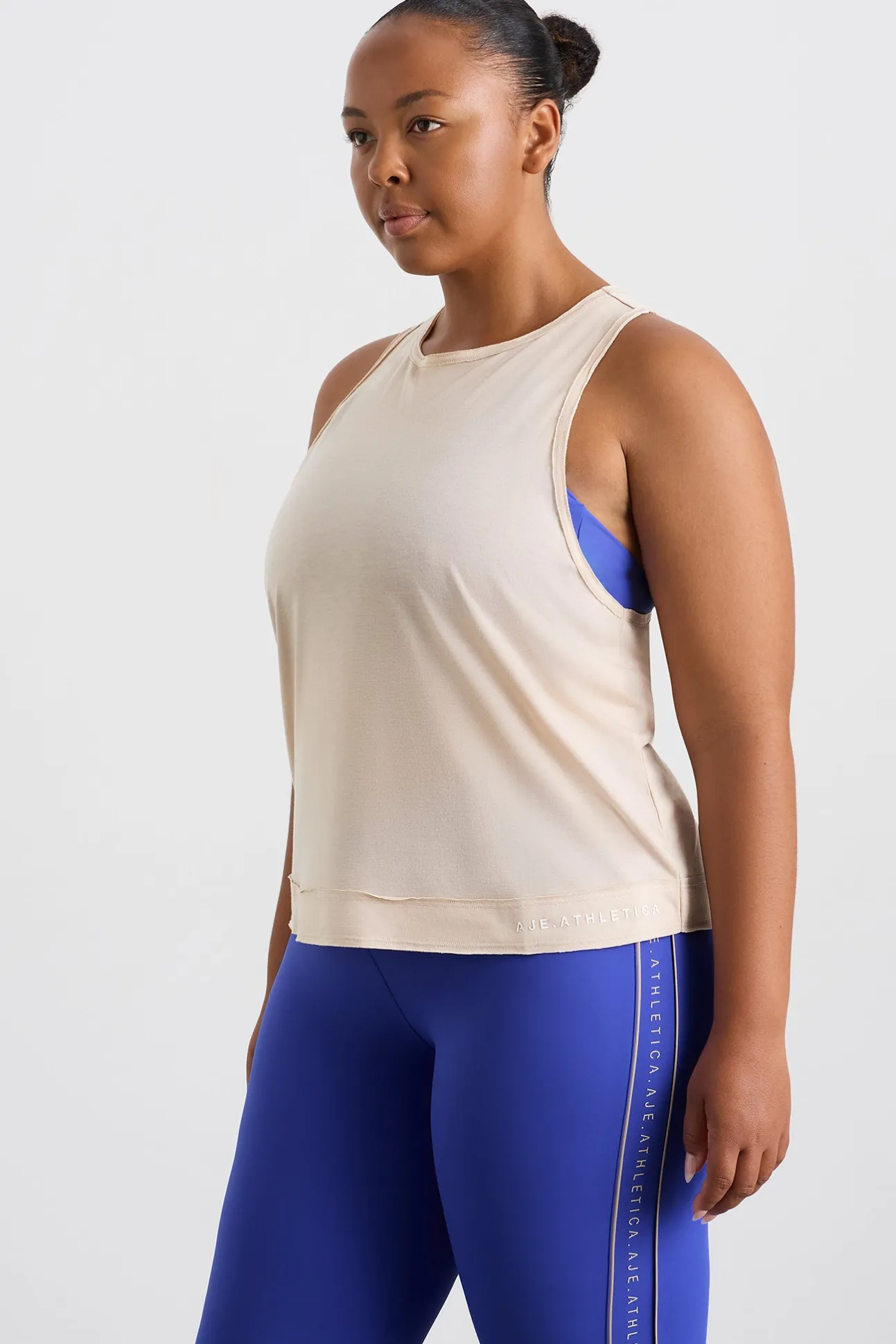 twist_back_tank__13.webp Twist Back Tank 137