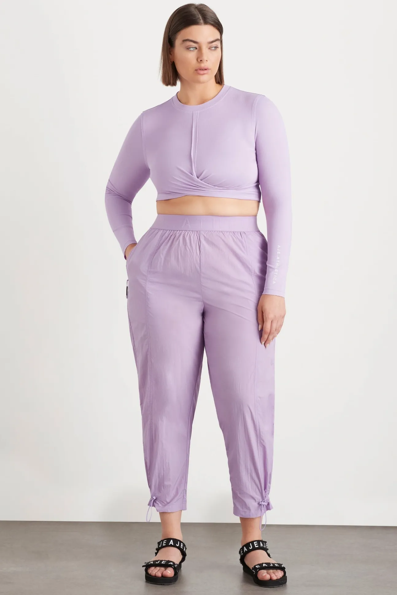 twist_front_long_sleeve_c_11-1.webp Twist Front Long Sleeve Crop Top 328