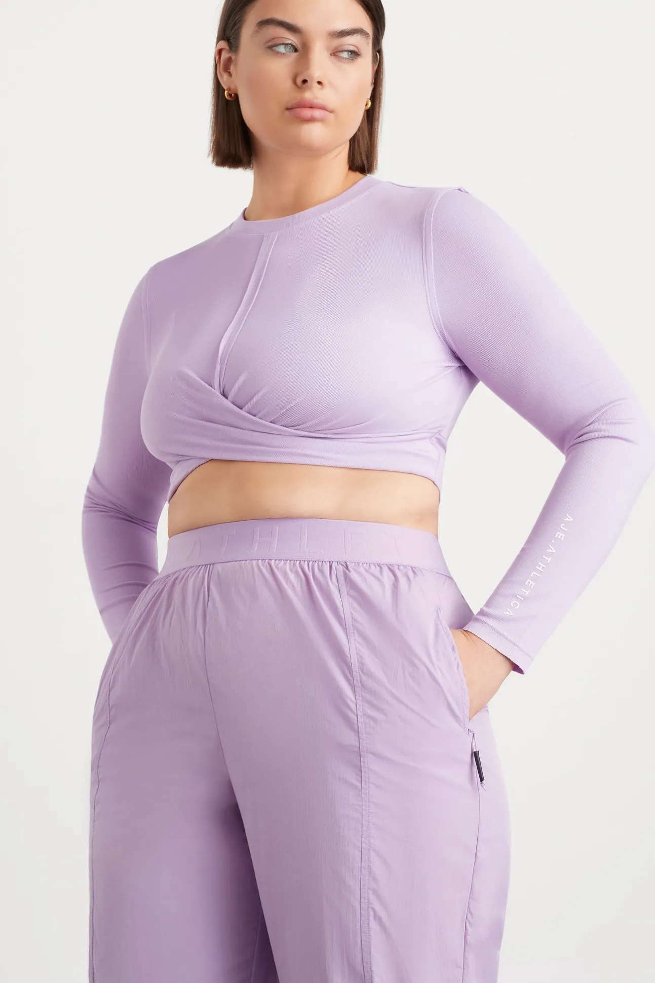 twist_front_long_sleeve_c_13-1.webp Twist Front Long Sleeve Crop Top 328