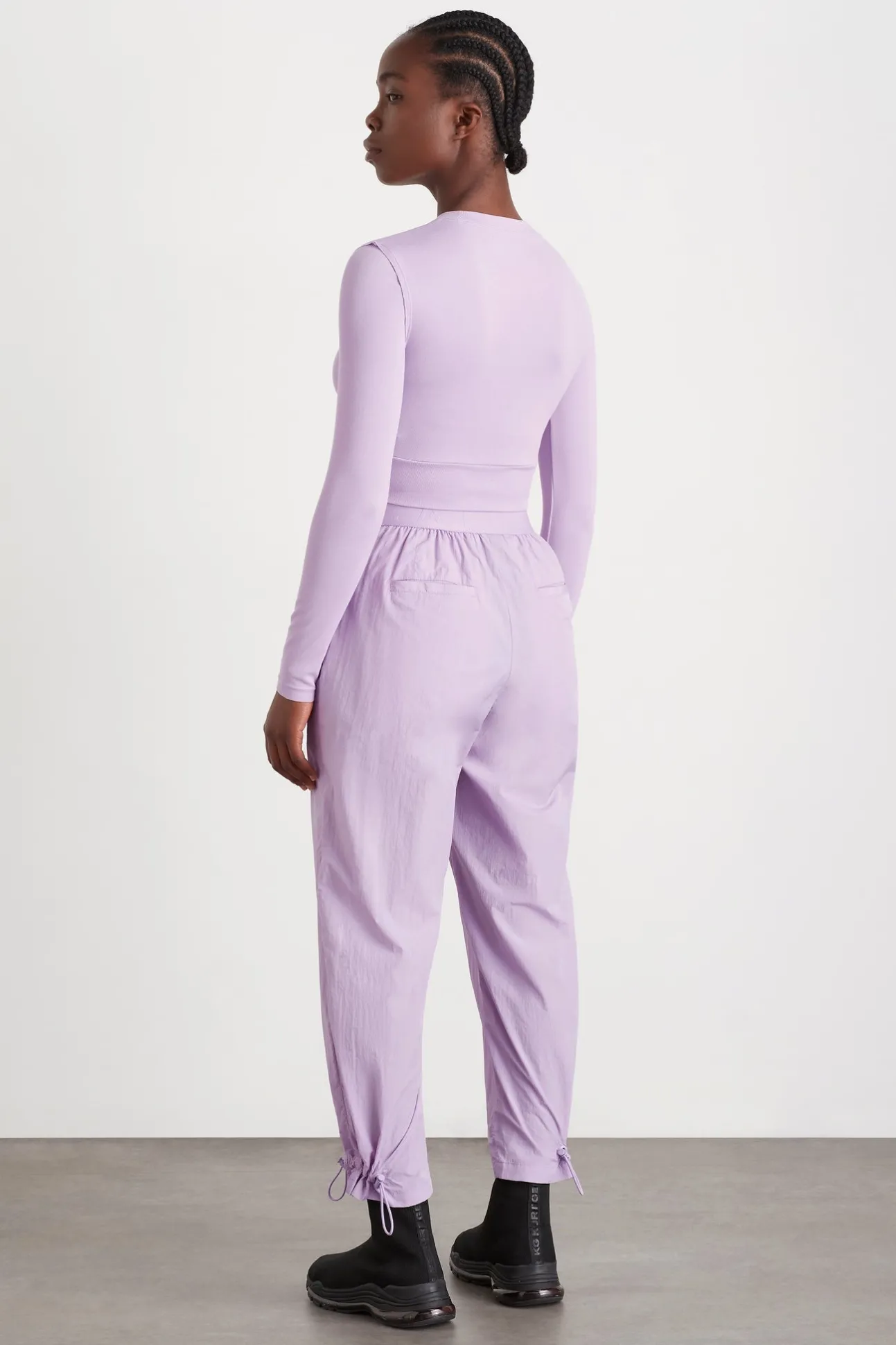 twist_front_long_sleeve_c_5-1.webp Twist Front Long Sleeve Crop Top 328