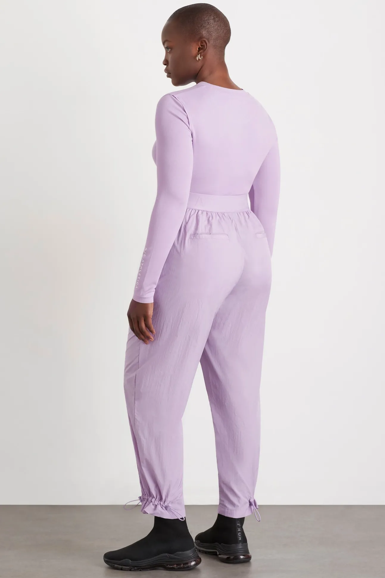 twist_front_long_sleeve_c_9-1.webp Twist Front Long Sleeve Crop Top 328