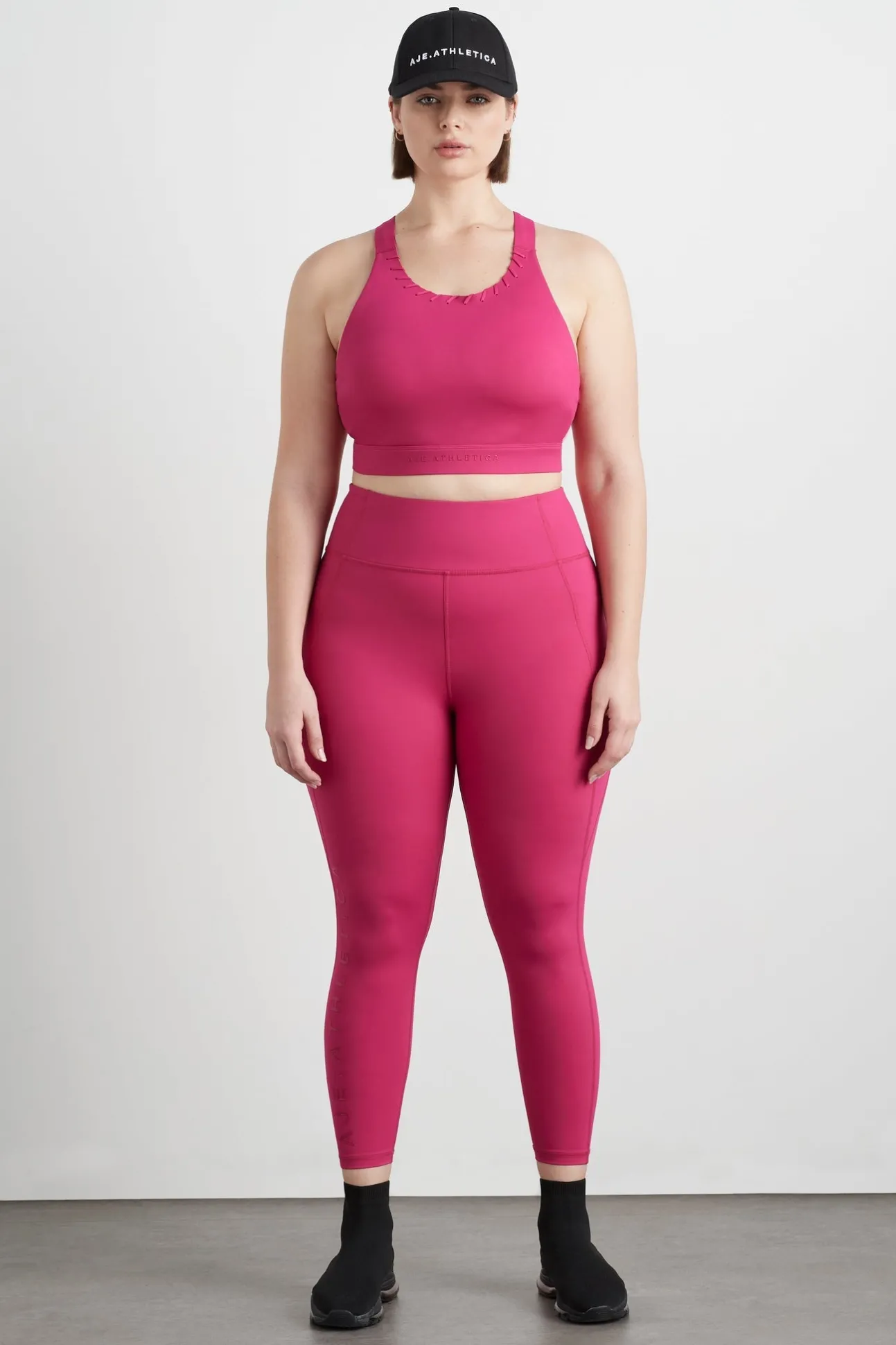 whipstitch_crop_top__14.webp Whipstitch Crop Top 326