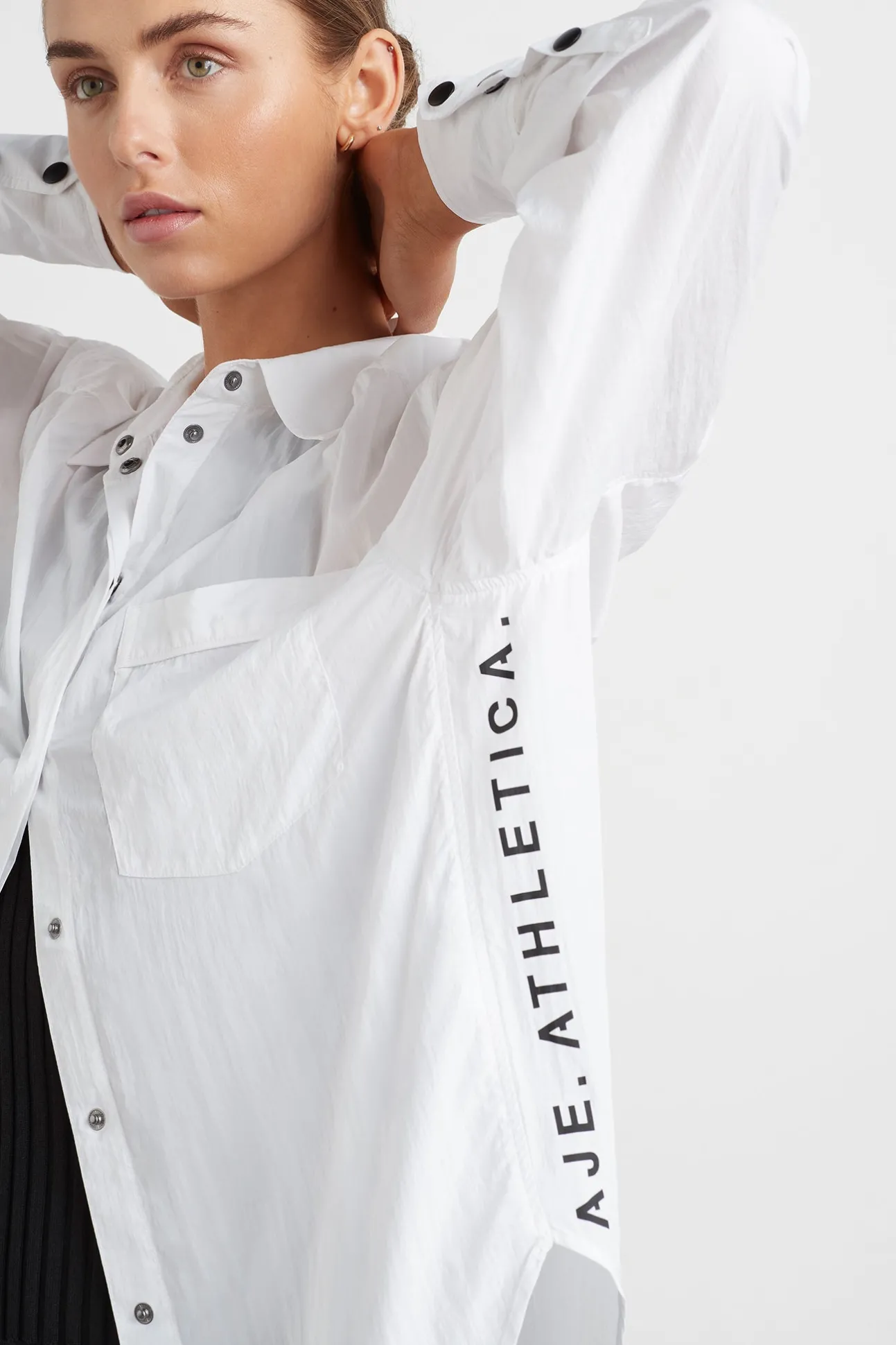 windbreaker_shirt__3.webp Windbreaker Shirt 406