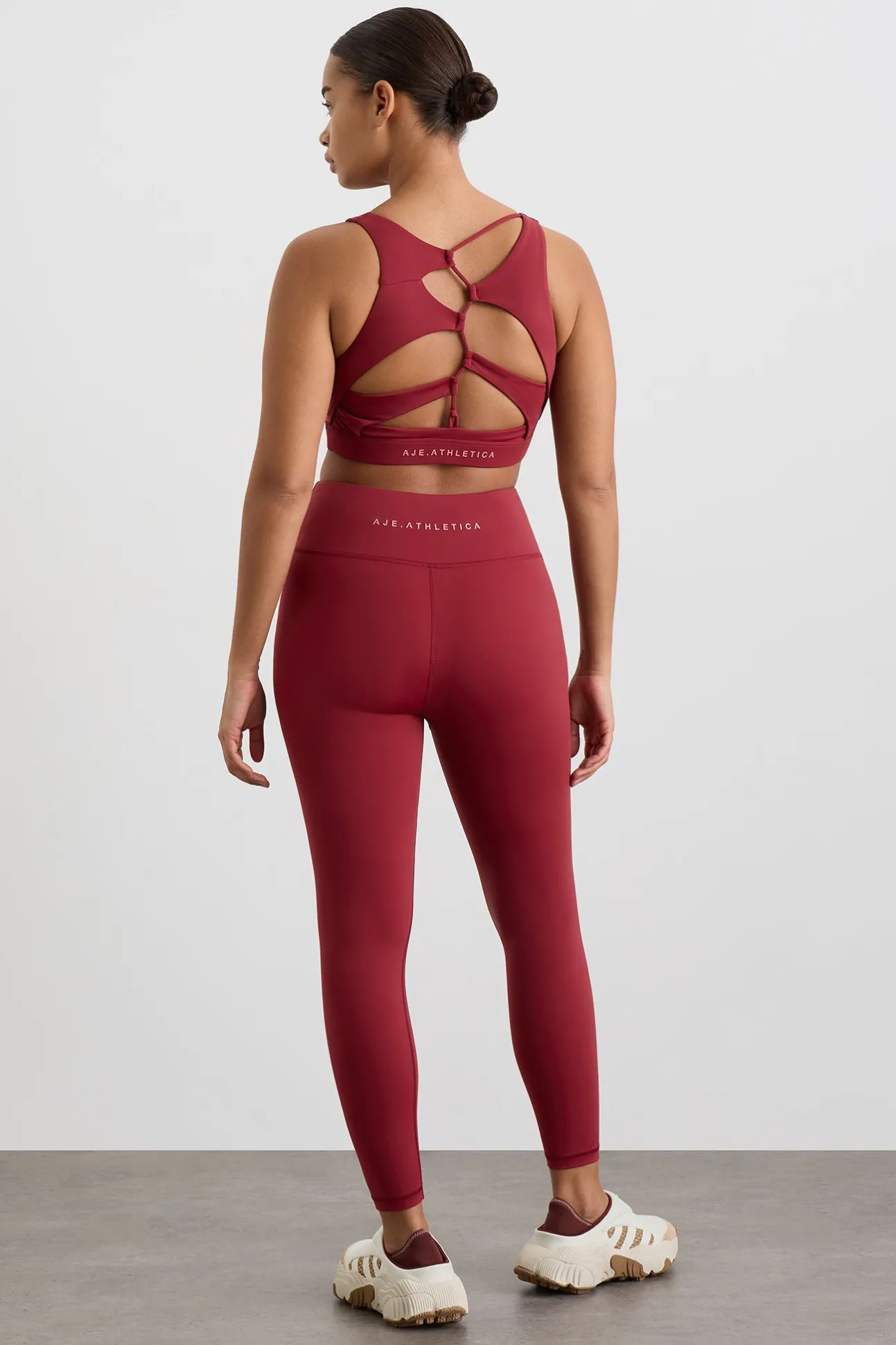 winding_road_high_neck_br_10-1.webp Winding Road High Neck Bra 364