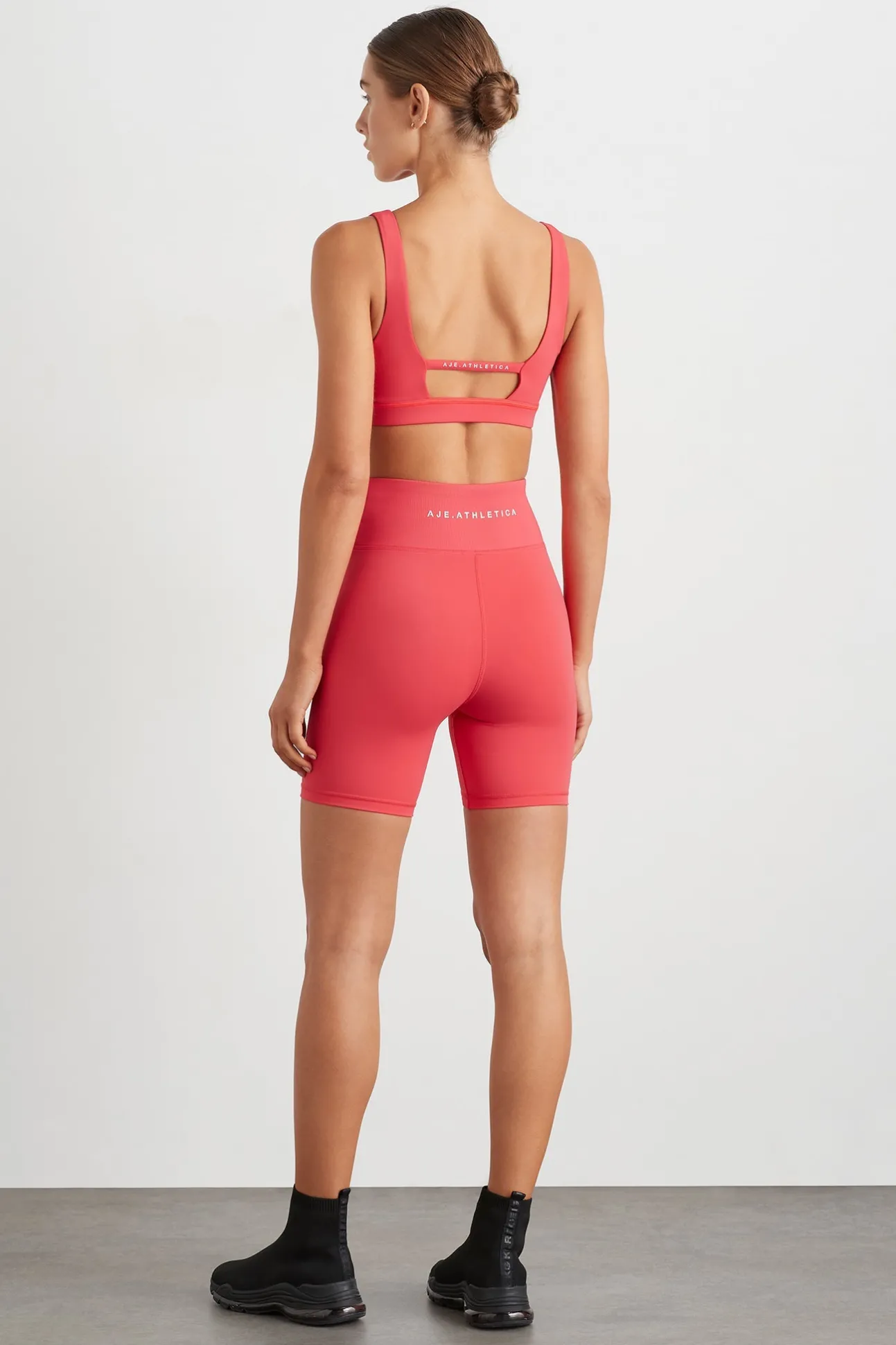 wrap_front_bike_short__5-1.webp Wrap Front Bike Short 614