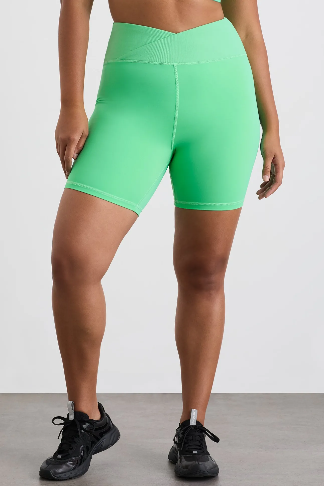 wrap_front_bike_short__7.webp Wrap Front Bike Short 614