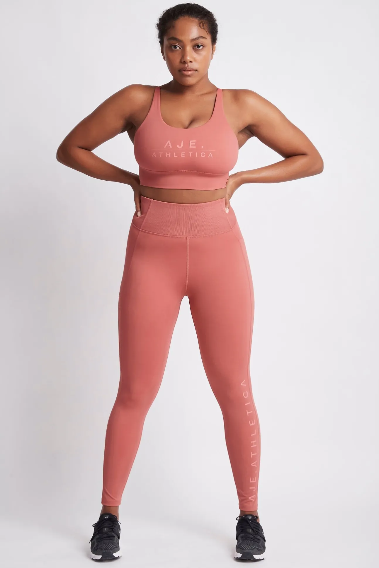 yoga_sports_bra__10.webp Yoga Sports Bra 002