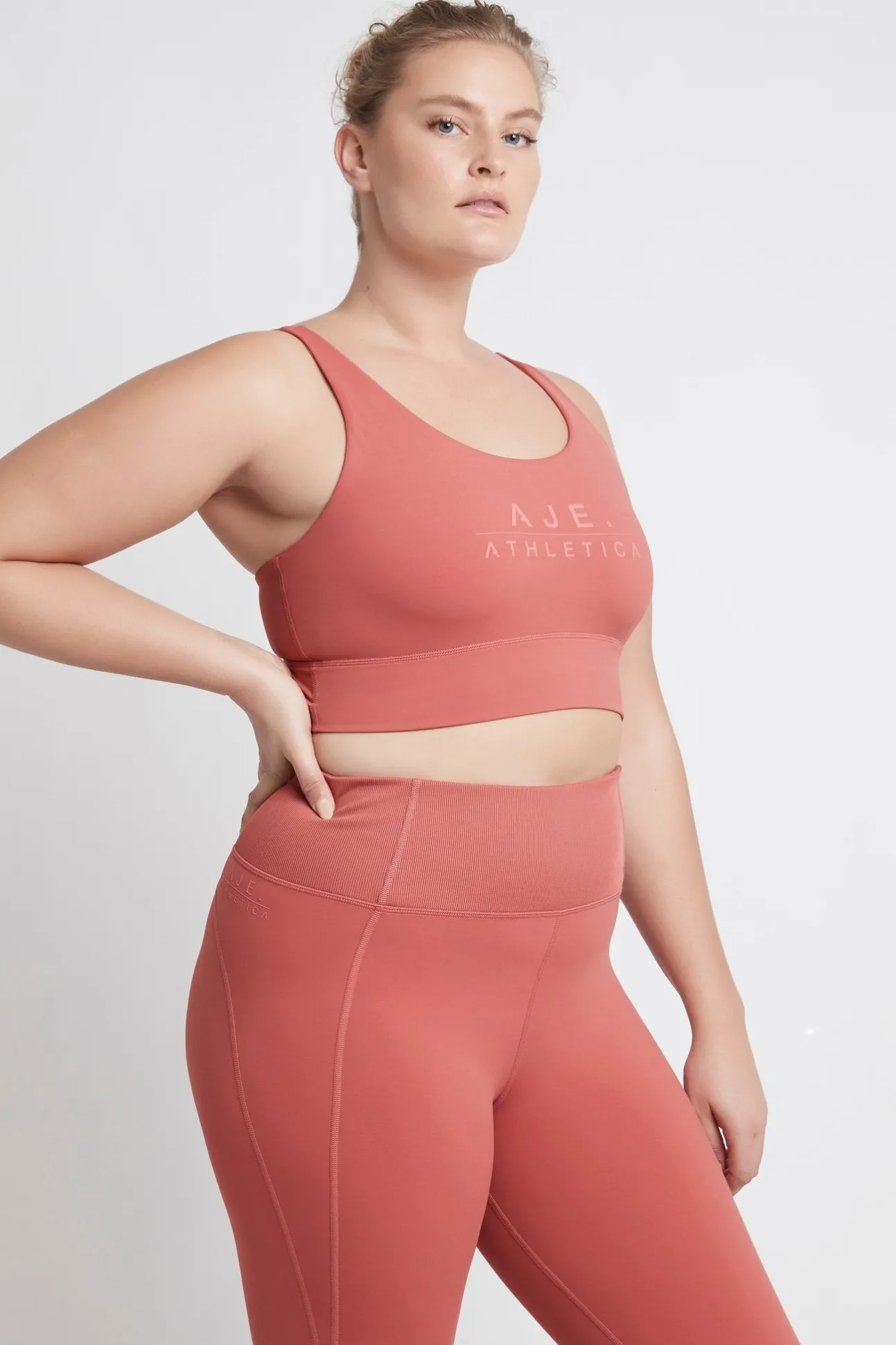 yoga_sports_bra__13.webp Yoga Sports Bra 002