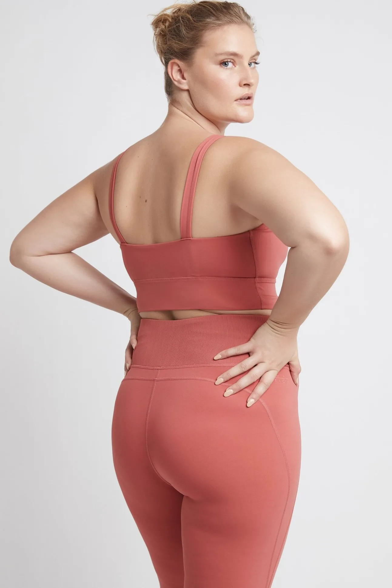 yoga_sports_bra__14.webp Yoga Sports Bra 002