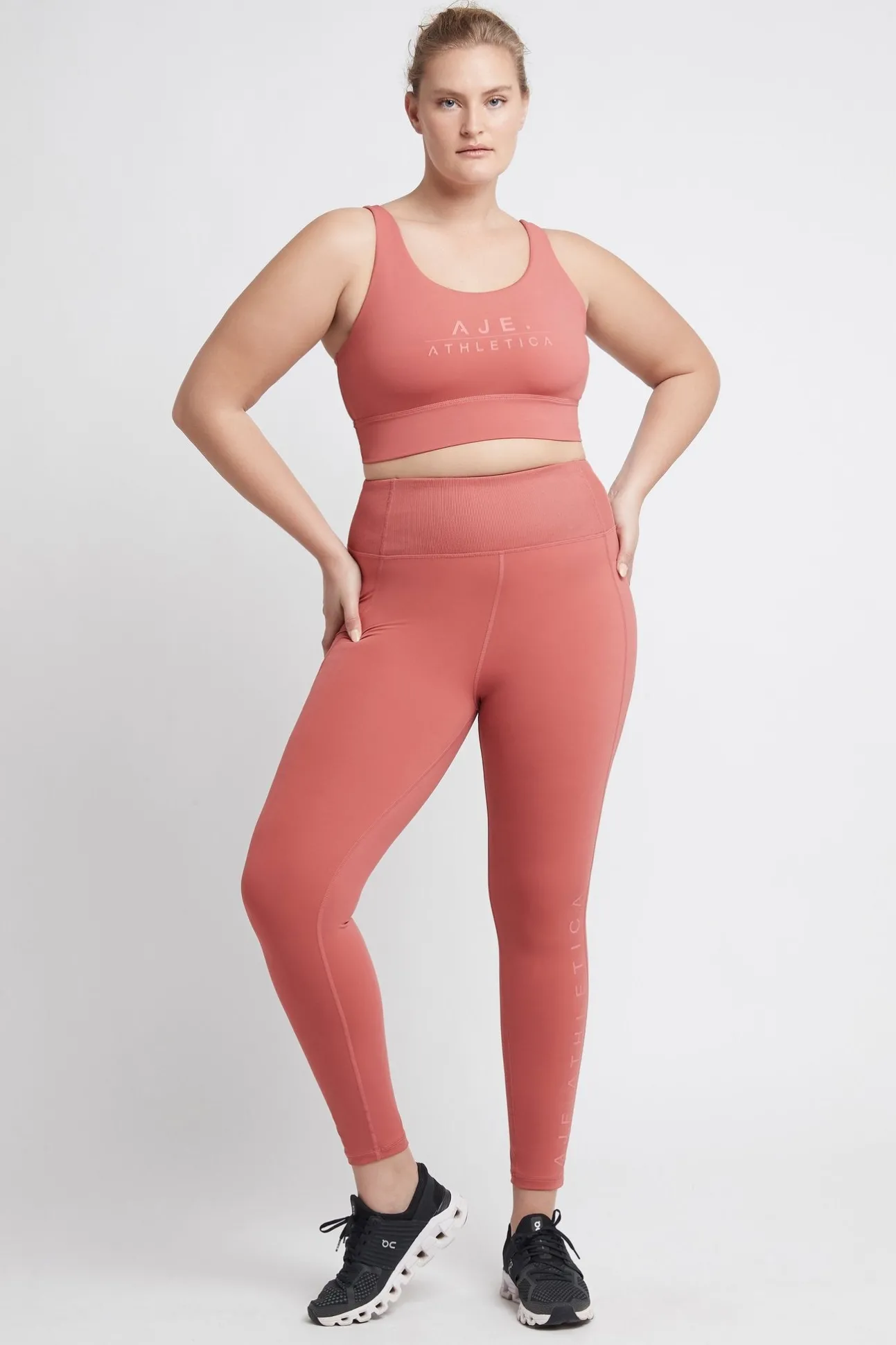yoga_sports_bra__15.webp Yoga Sports Bra 002