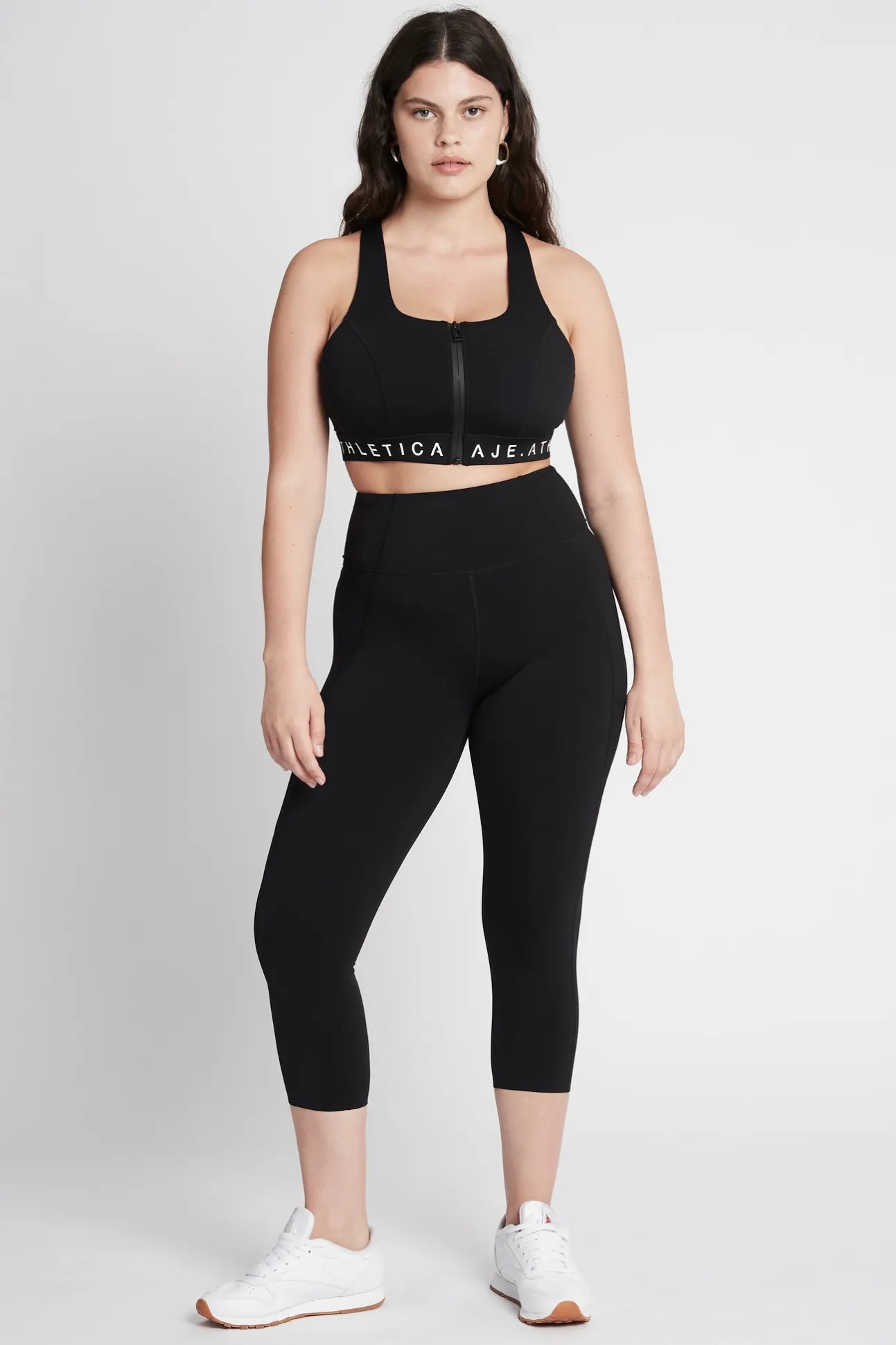 zip_front_logotape_sports_11.webp Zip Front Logotape Sports Bra 319