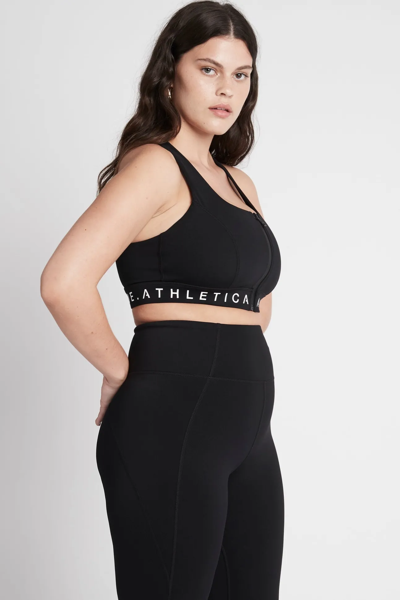 zip_front_logotape_sports_8.webp Zip Front Logotape Sports Bra 319